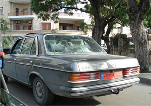 W123 en Libano